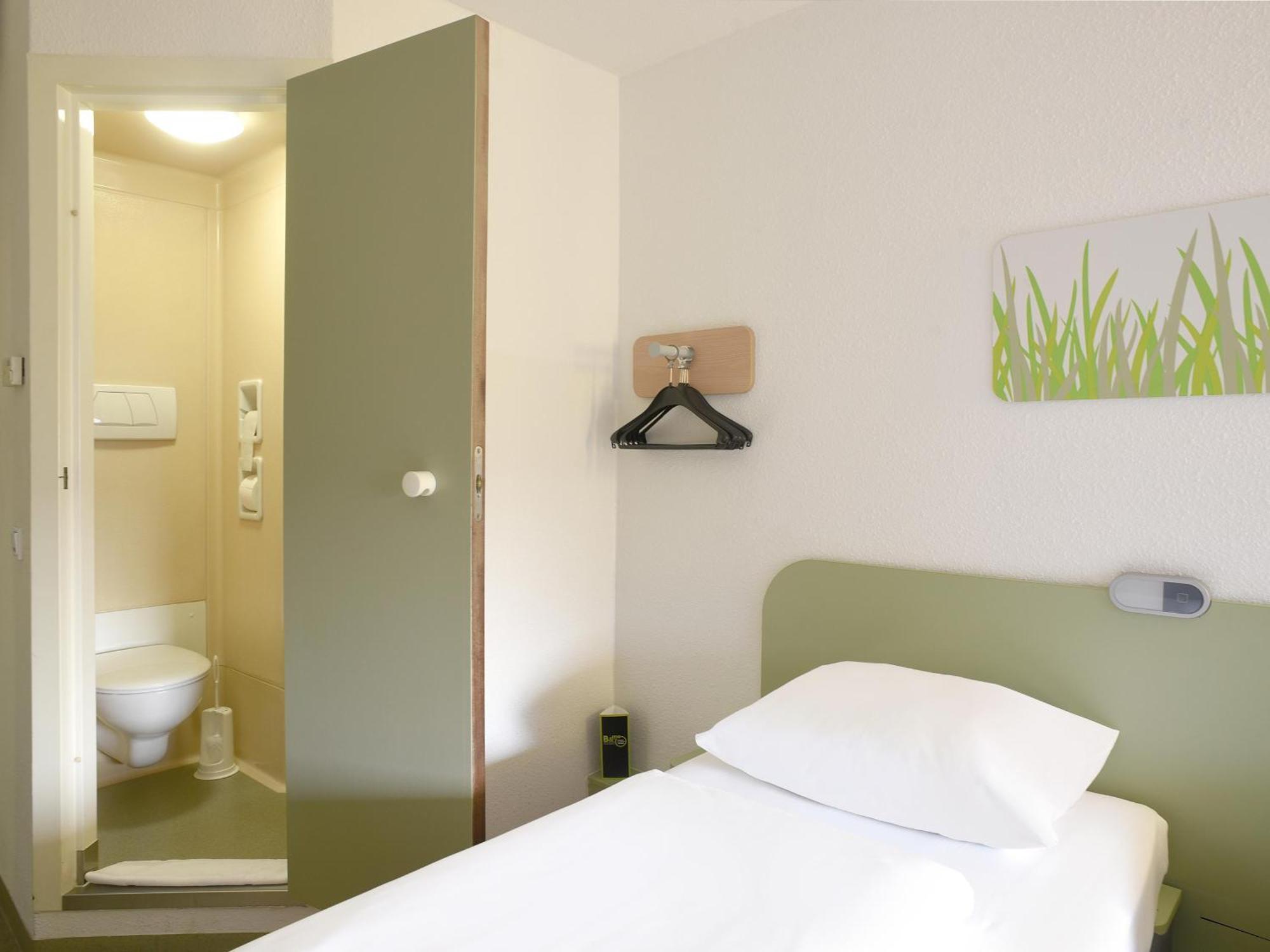 B&B Hotel Dueren Düren - Eifel Exteriör bild